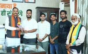 IMA-MSN Chhattisgarh held an important meeting with Health Minister Shyam Bihari Jaiswal, submitted suggestions for improving the UG medical admission process and bond policy, IMA MSN, Indian Medical Association Medical Students Network, Convener Shahdil Khusroo, Joint Secretary Devendra Nirala, Piyush Singh, Ravi Shankar Singh, Piyush Sahu, Pranjal Shukla and Shubham Sharma, Khabargali