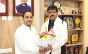 PDS system will be further strengthened in Chhattisgarh: Chairman of Civil Supplies Corporation Sanjay Srivastava studied the successful model of Odisha and made a courtesy call on Odisha Food Minister Shri Krishna Chandra Patra. Raipur, Khabargali