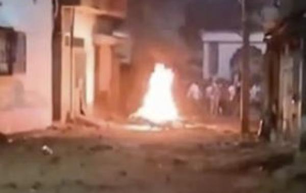 TMC नेता के घर पर बम से हमला, इलाके में मचा हड़कंप खबरगली Bomb attack on TMC leader's house, panic in the area hindi news big news khabargali 