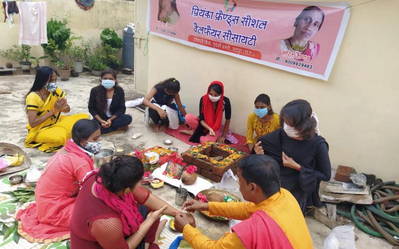 Priyanka fan social welfare society, corona free hawan, raipur, khabargali