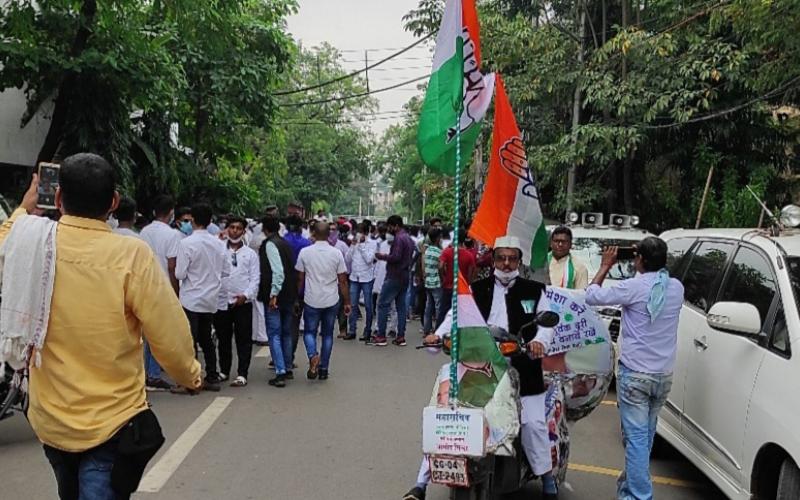 Opposition to Kisan Bill, walking tour, Central Government, Governor Ms. Anusuiya Uike, Chief Minister Bhupesh Baghel and Chhattisgarh Pradesh Congress Committee, President Mohan Markam, Raj Bhavan