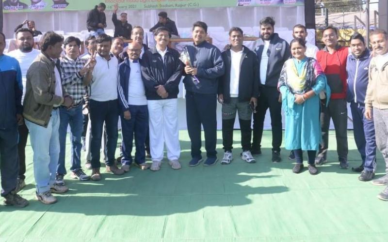 Raipur Press Club, Cricket Madai, Inaugural Match, Navbharat / Chronicle, Kingmaker, Thriller Match, Man of the Match, Winner Team, Sushil Aggarwal, Mayor Ejaz Dhebar, Journalism, Damu Ambedare, Shagufta Sheerin, Sanjay Shukla, Manoj Nayak, Sports Incharge  , Vijay Mishra, Sameer Shukla, Ajay Saxena, Hitesh Mehta, Chandan Sahu, Deepak Singh, Praveen Pathak, Danish Anwar, Chandrashekhar Prasad, Sagar Fricar, Laxman Lekhwani, Lavender Sing Singhotra, Scorer, P Rama Rao Naidu, Akhtar Hussain, Khabargali