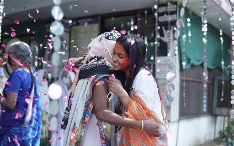 Holi Milan Celebrations, Kopalvani, Shyam Nagar Old Age Home, Artistic Vibes Foundation Boon, Happiness, Blessings, Trupti Luniya, Raipur, Chhattisgarh, Khabargali