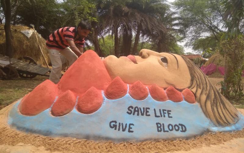 Hemchand sahu, sand artist, blood donation, khabargali