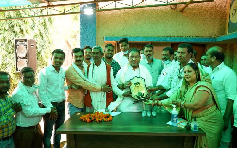 Village Industries Minister Guru Rudra Kumar, District Durg Sarpanch Union, Jhumuk Lal Sahu, Chhattisgarh, Khabargali