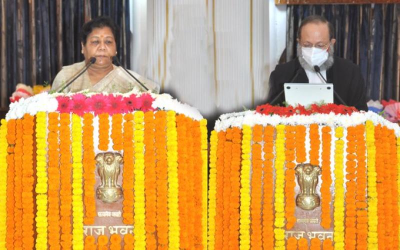 Governor Ms. Uikey, Justice Arup Kumar Goswami, Chief Justice of Chhattisgarh, Oath, Khabargali