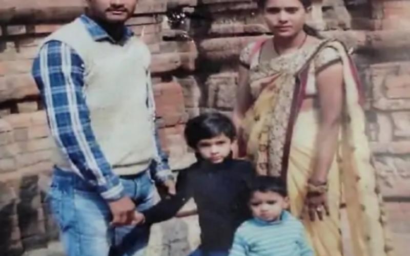 Construction of bridge over river Indravati in Naxal affected area Bedre of Bijapur district, engineer kidnapped, Maoist, appeal for release, Chhattisgarh, Khabargali