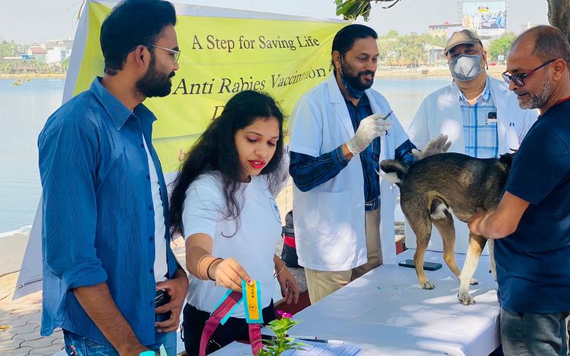 Necki Kar Foundation, Help of the Blessed, Anti Rabies Vaccination Camp, Dr. Vikram Pathak ji and Dr. Major Nalin Sharma, Raipur, Chhattisgarh, Khabargali