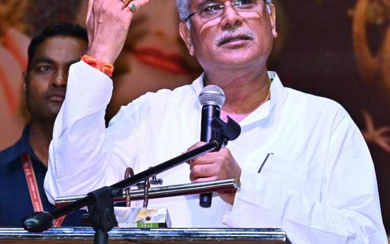 Motivational speaker, spiritual speaker Jaya Kishori, Chief Minister, Bhupesh Baghel, founder of Swayam Siddha Foundation, Anupama Tripathi, Raipur, Khabargali