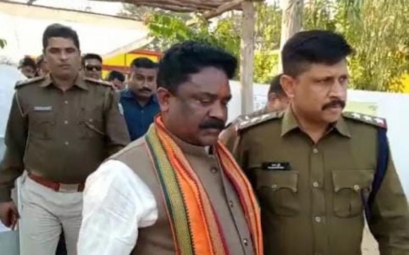 BJP candidate Brahmanand Netam in custody, supporters block road, Bhanupratappur assembly by-election, Chhattisgarh, khabargali