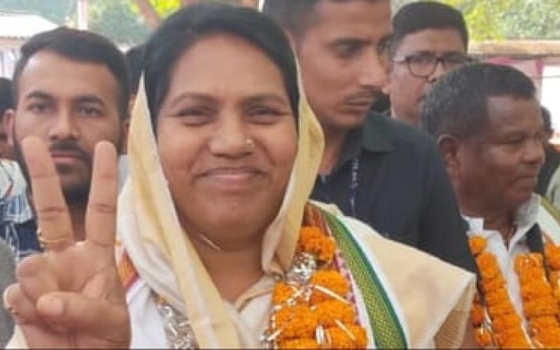 Counting of Bhanupratappur by-election, Congress candidate Savitri Mandavi, BJP candidate Brahmanand Netam, tribal candidate Akbar Korram, Chhattisgarh, Khabargali