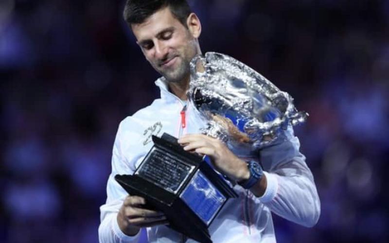 King of Melbourne, Novak Djokovic, won the Australian Open for the 10th time, created history, equaled Nadal's record of 22 Grand Slams, defeated Stefanos Tsitsipas of Serbia, Greece, Joker in the world of tennis,khabargali