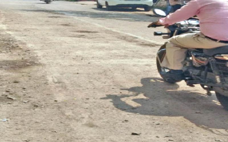 Pachpedi Naka Chowk, Smart Chowk, Demand for road construction to make the city dust free, Road construction, Guidelines of Indian Road Congress, Kanhaiya Agarwal, General Secretary, Chhattisgarh Pradesh Congress Committee, Raipur South Assembly Constituency, Chhattisgarh, News,khabargali