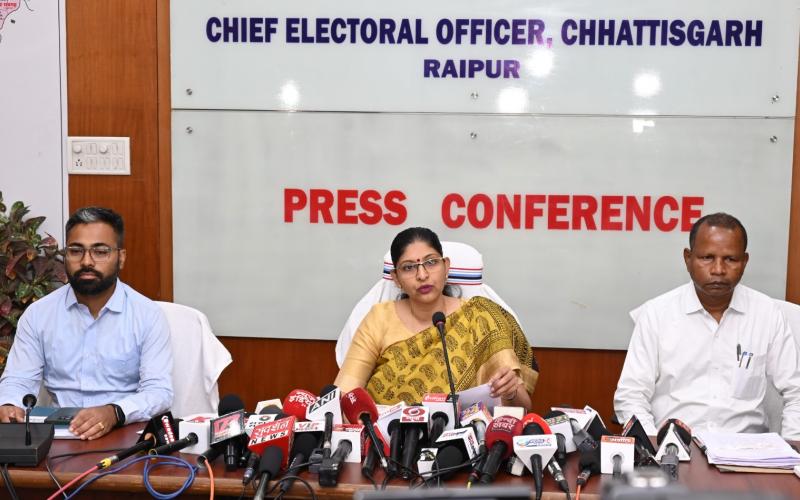 Chief Electoral Officer Mrs. Reena Babasaheb Kangale, announcement of code of conduct, according to publication of final voter list, 2 crore 3 lakh 60 thousand 240 voters in the state, Chhattisgarh Assembly Elections, Khabargali