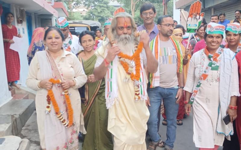 Bus stand, sports ground, filter plant and Sanskrit Girls College are the contribution of Dudhadhari Math, Rajeshree Mahant Ji Maharaj, Shri Dudhadhari Math Peethadhishwar Rajeshree Mahant Ramsundar Das Ji Maharaj, Raipur, South Assembly Constituency, Congress, Chhattisgarh, Khabargali.