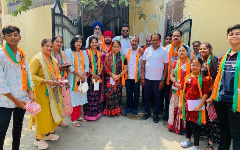 BJP candidate Purandar Mishra, North Assembly Raipur, BJP supported women did vigorous public relations, Chhattisgarh, Khabargali
