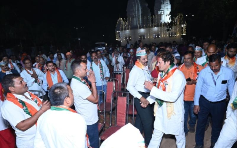 Janvandan Yatra, Vikas Upadhyay, disabled person presented Shagun Rashi, Raipur West MLA Vikas Upadhyay, Assembly elections, Khabargali