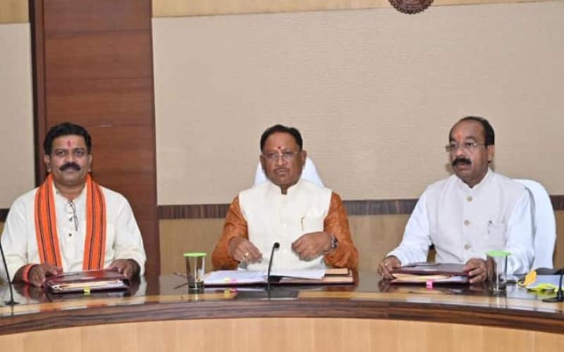 Chhattisgarh Chief Minister Vishnudev Sai, Deputy CM Arun Sao and Vijay Sharma, decision in the first cabinet meeting, 18 lakh poor will get houses, 2 years' outstanding bonus to farmers on December 25, Khabargali