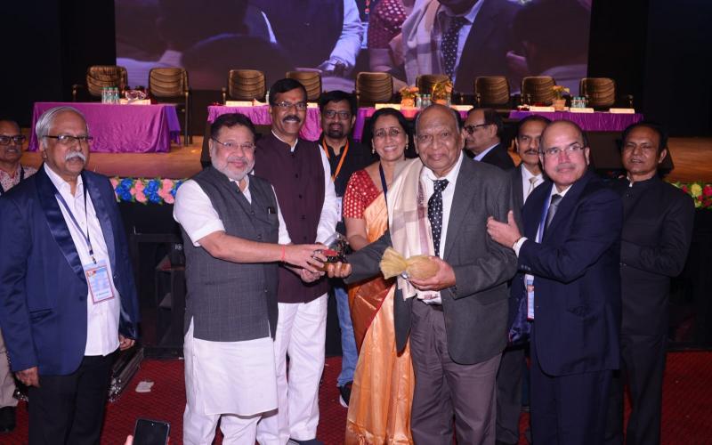 The two-day diamond jubilee celebration of Pandit Jawaharlal Nehru Memorial Medical College began, organizing secretary Dr. Rakesh Gupta, Raipur, Chhattisgarh, Khabargali.