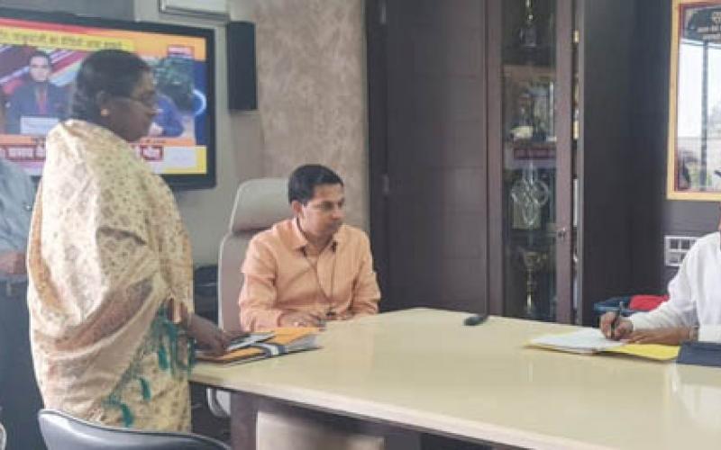New Municipal Corporation Commissioner Mishra takes charge, Raipur, Chhattisgarh, Khabargali
