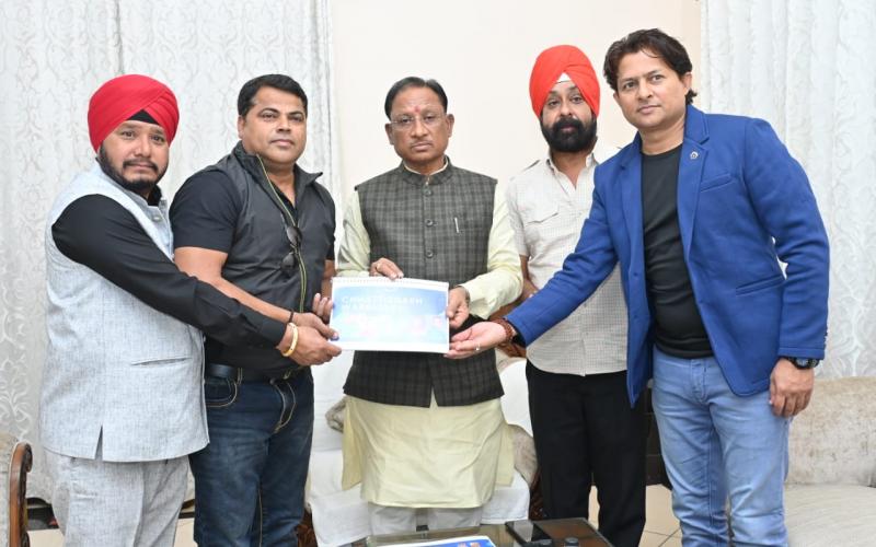 For the first time, Chhattisgarh's team will also participate in the Indian Veteran Premier League. The delegation of Chhattisgarh Veteran Cricket Association had a courtesy meeting with Chief Minister Vishnudev Sai, Tarunesh Parihar, Rajiv Soni, Inderjit Singh Khalsa, Sonu Saluja, Rajesh Raipur, Khabargali.