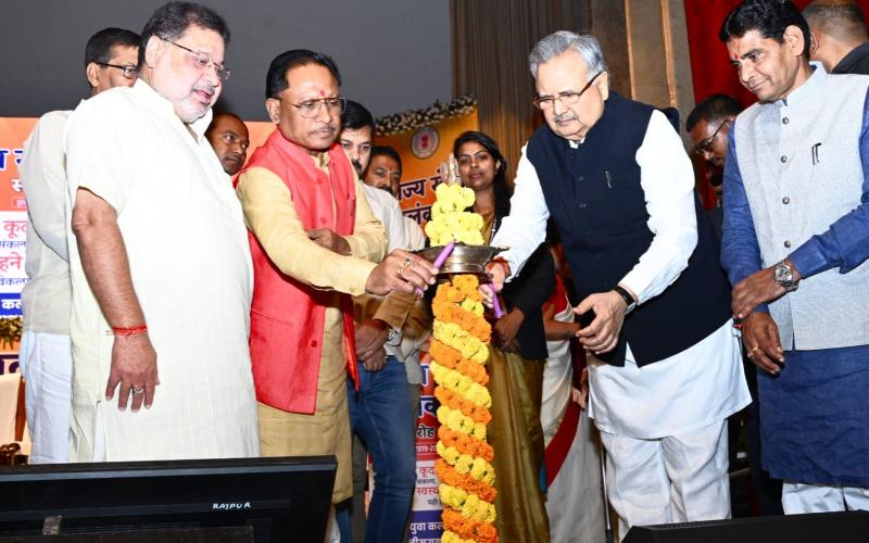 CM Vishnudev Sai inaugurated the state sports investiture ceremony, six for Shaheed Rajiv Pandey Award, six for Shaheed Kaushal Yadav Award, two for Veer Hanuman Singh Award, 27 for Shaheed Pankaj Vikram Award, five more for Shaheed Vinod Choubey Award.  Chief Minister Trophy, Chhattisgarh, Raipur, Khabargali