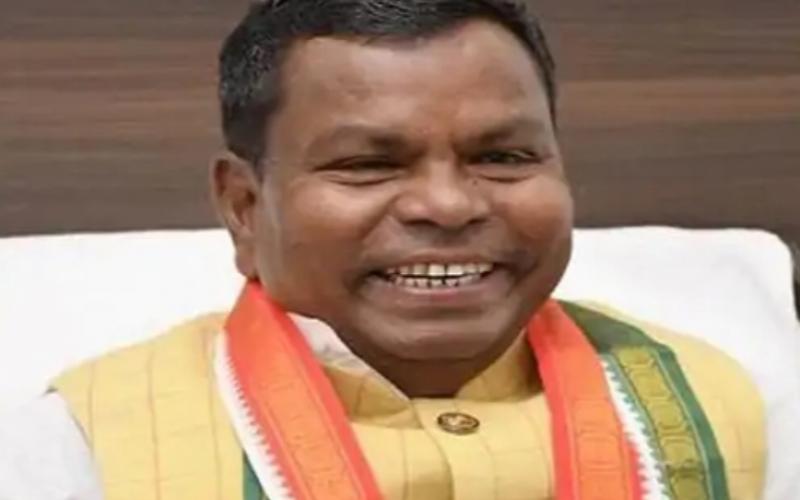 PCC chief Deepak Baij's ticket cancelled, Lakhma gets it, Lok Sabha elections, Chhattisgarh, Khabargali