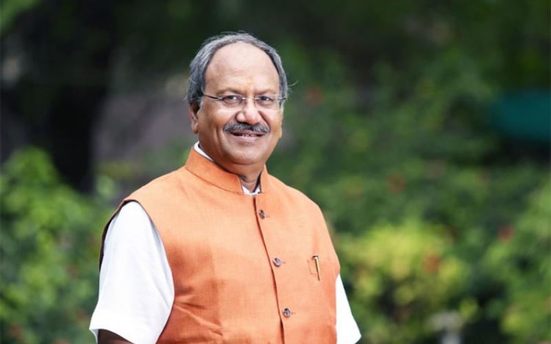 Big news: These leaders including Brijmohan Agarwal from Raipur got tickets for Lok Sabha elections 2024, Radheshyam Rathia from Raigarh, Kamlesh Jangde from Janjgir Champa, Saroj Pandey from Korba, Tokhan Sahu from Bilaspur, Santosh Pandey from Rajnandgaon, Vijay Baghel from Durg, Raipur.  Brijmohan Agarwal from, Roop Kumari Choudhary from Mahasamund, Mahesh Kashyap from Bastar, Bhojraj Nag from Kanker, Khabargali