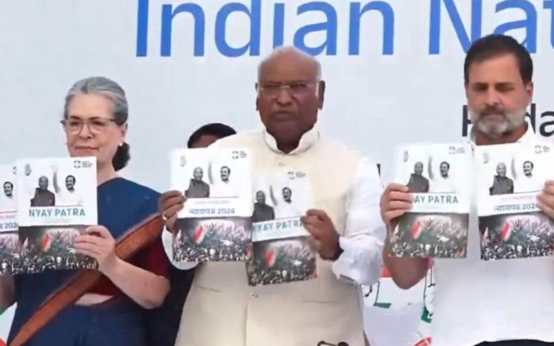 Congress releases manifesto, 5 justices and 25 guarantees, Lok Sabha elections 2024, National President Mallikarjun Kharge, Sonia Gandhi, Rahul Gandhi, Khabargali