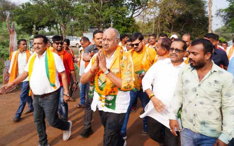 Brijmohan's election campaign is going on in an organized and strategic way, election campaign of BJP candidate Brijmohan Agarwal from Raipur Lok Sabha, Chhattisgarh, Khabargali