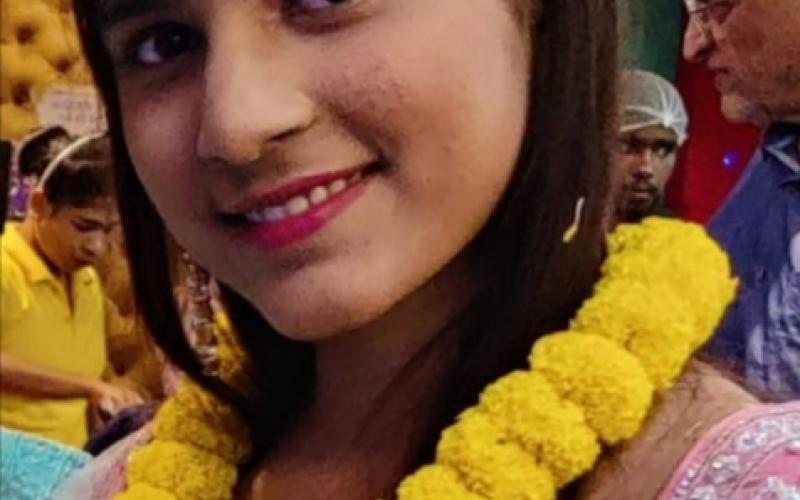 Samira scored good marks in 12th by staying away from mobile, Samira Siddiqui of Shri Balaji Vidya Mandir, father Mr. Imran Siddiqui, mother Mrs. Surayya Siddiqui, Chhattisgarh Secondary Education Board, Raipur, Chhattisgarh, Khabargali