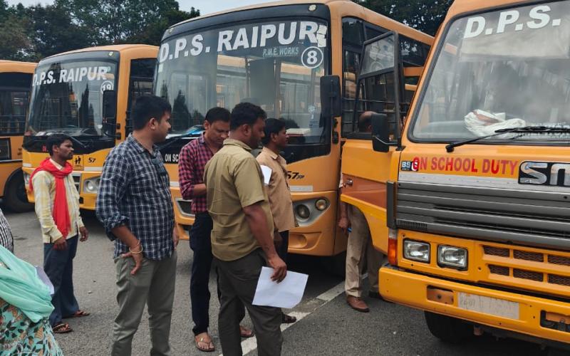 86 buses found unfit in school bus inspection, camps to be held again on June 15, Old Bus Stand Pandri, Transport Office Raipur, Senior Regional Transport Officer Ashish Dewangan, Chhattisgarh, Khabargali