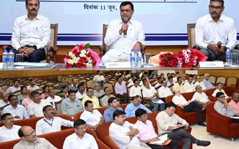 Efforts to tighten the industry department have begun, Minister Devangan held a marathon meeting, Industry Minister Shri Lakhan Lal Devangan, Chhattisgarh, Khabargali