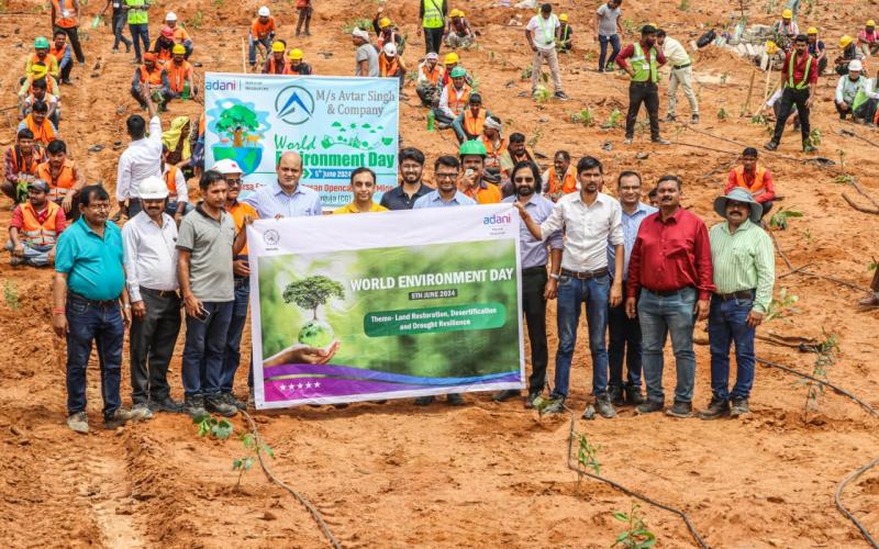 On World Environment Day, 25000 saplings were planted in RRVUNL's Parsa East Kanta Basan mine, Adani Natural Resources set a target of planting 86 lakh trees by the year 2030, Ambikapur, Chhattisgarh, Khabargali