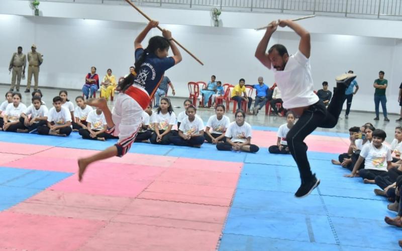 Third State Level Kalaripayattu Championship organized in Kusmunda Korba, Kalaripayattu sports coach Ms. Harbansh Kaur will give training, Anees Memon, Aman Yadav, President, Secretary, District Kalaripayattu Association, Raipur, Chhattisgarh, Khabargali
