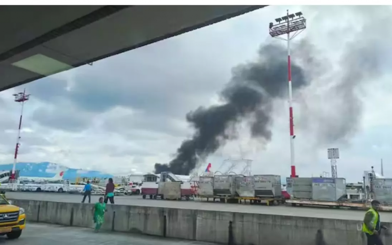 Major plane accident in Kathmandu, Nepal, plane crashed during take off, 19 passengers were on board... Latest news Hindi news big news khabargali 