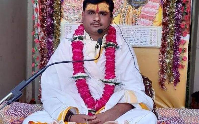 Shri Shiv Mahapuran Katha Gyaan Yagna will be organized from 29th at Shri Shiv-Sai-Hanuman temple situated in Gayatri Nagar. The narrator will be Acharya Pt. Shivanand Maharaj of Chitrakoot Dham, the blessed disciple of Tulsi Peethadhishwar Jagatguru Shri Rambhadracharya ji. Organiser will be Shri Radha Rani Pariwar, Raipur, Chhattisgarh, Khabargali.