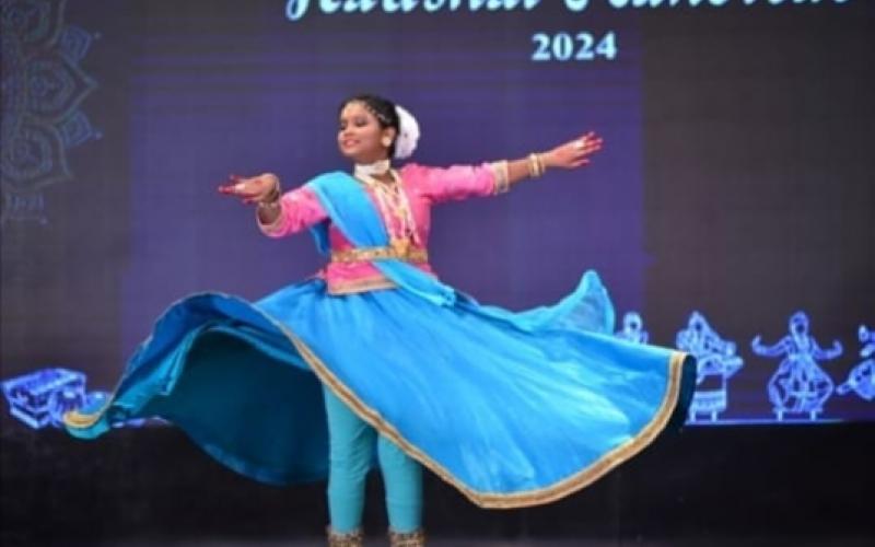 Saumya Namdev scored a hat-trick of first prize in the national Kathak competition, Principal Pandit L D Vaishnav, Vice Principal Rudra Preeti Vaishnav and Guru Preeti Rudra Vaishnav, Classical Dance, Odissi, Bharatnatyam, Kathakali, Manipuri, Odissi, Kuchipudi, Sattriya, Mohiniyattam, Krishna Lalit Arts College, Capital, Raipur, National Kathak Dance Competition Skill Festival, Yami Vaishnav, Maa Vaishnavi Music College, Amrit Dhuni, Tarangan, Beauty Namdev, Raigarh OP Jindal School, Chhattisgarh, Khabarga