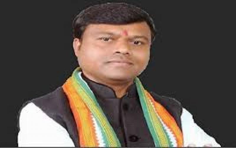 Congress Committee President Deepak Baij wrote a letter to BJP MPs demanding special status for Chhattisgarh.  latestnews  hindinews  deepak baij 
