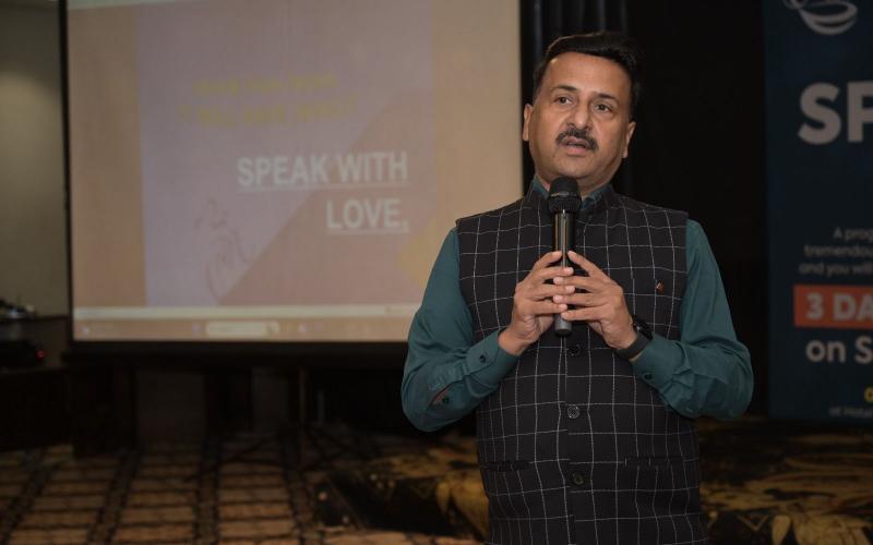 It is more important for a speaker to prepare well than to give a speech: Chetan Tarwani, Speech Art organised by Suhini Soch and Sahu Business Cell, Raipur, Chhattisgarh, Khabargali