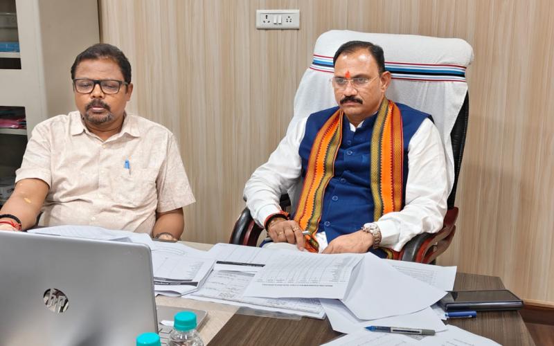 Instructions to prepare a list of all private pathology labs in the state within a month, irregular labs will have to be regularized within a year, Health Minister Shri Shyam Bihari Jaiswal, Chhattisgarh, Khabargali