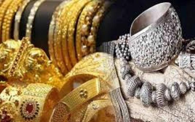 Silver price crosses Rs 1 lakh, gold reaches peak of Rs 80,600, Khabargali9