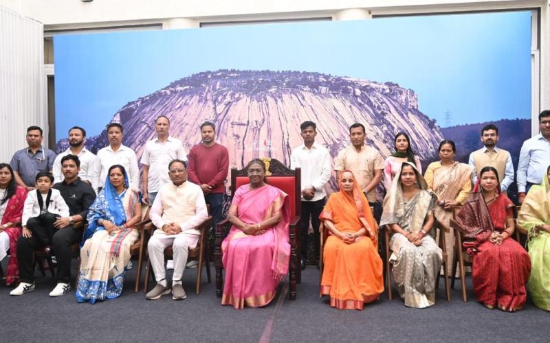 Madheswar mountain in the backdrop of President Mrs. Murmu's group photo: Know why it is special, Chhattisgarh, Khabargali
