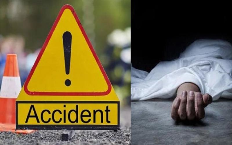 Cargo loaded with laborers overturns, 1 dead, 14 injured...  cg news road accident news cg bignews latestnews raipurnews abhanpur news cg bignews khabargali 