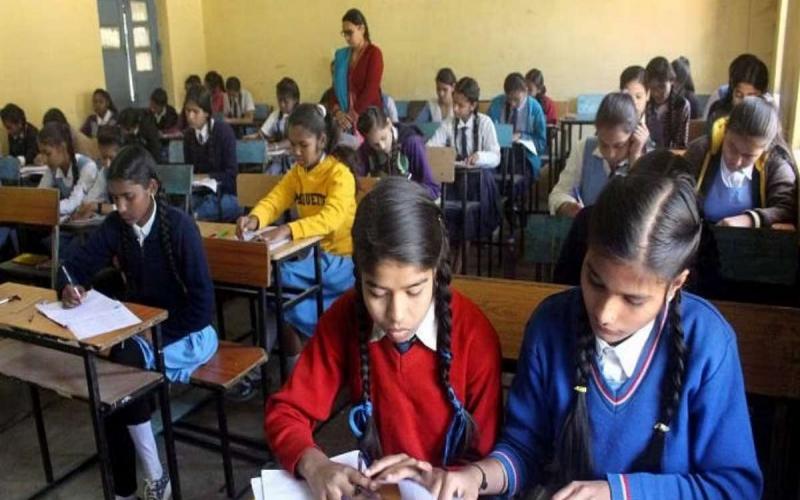 छत्तीसगढ़ में स्कूली पाठ्यक्रम में बदलाव, कक्षा 1 से 12वीं तक नया सिलेबस लागू Changes in school curriculum in Chhattisgarh, new syllabus implemented from class 1 to 12 cg news hindi news cg big news cg latest news khabargali 