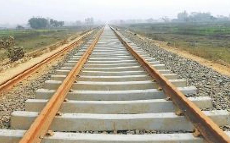 नागपुर से झारझुगुड़ा तक होगा पहला दुर्घटना रहित रेल ट्रैक, रेलवे ने जारी किया 292 करोड़ का टेंडर खबरगली The first accident free rail track will be from Nagpur to Jharjhuguda, Railways issued a tender worth Rs 292 crore. Khabargali cg news hindi news khabargali 