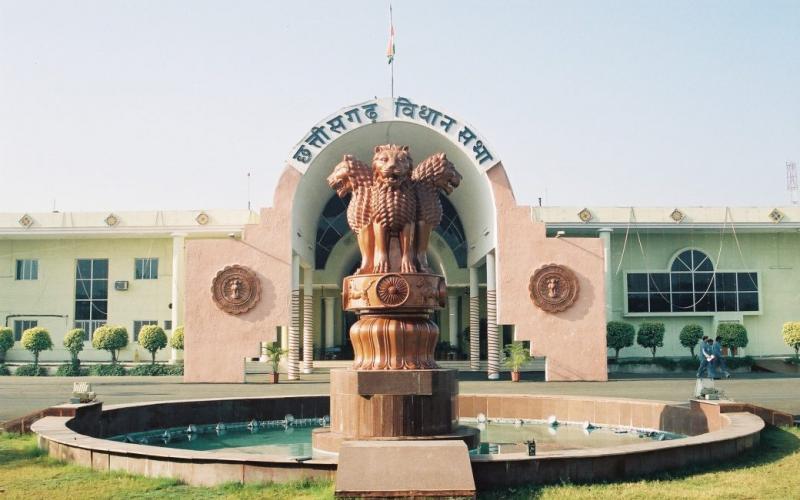 अनुपूरक पर चर्चा के दौरान महिला विधायक ने दर्ज की आपत्ति, आसंदी ने दी ये व्यवस्था खबरगली During the discussion on the supplement, the woman MLA lodged an objection, Aasandi gave this arrangement..  cg news hindi news cg big news cg latest news chhattisgarh news cg vidhansabha khabargali  
