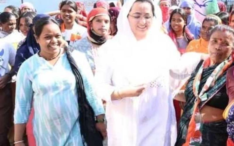 Former Mayor Ejaz Dhebar lost, wife Arjuman Dhebar won, Municipal Corporation elections, Raipur, Chhattisgarh, Khabargali