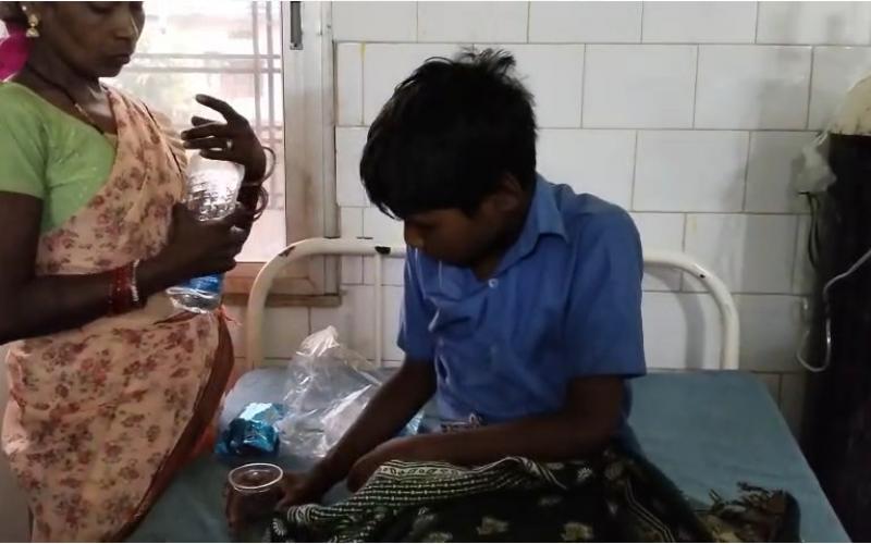 Lizard fell into mid day meal, 65 children's health deteriorated