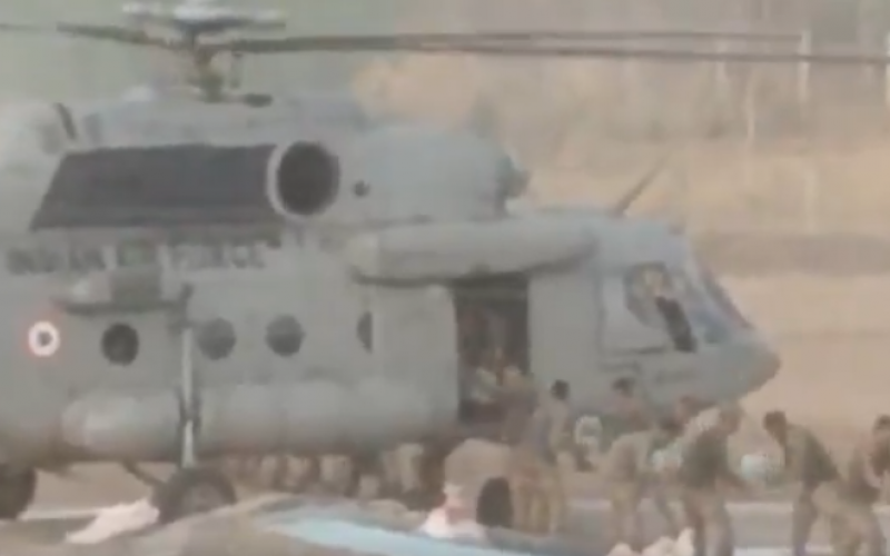 Biggest anti-naxal operation: 5 thousand soldiers surrounded 300 naxal leaders, face to face combat in Karregutta and Neelam Sarai hills on Chattisgarh-Telangana-Maharashtra border, Air Force also involved in the operation for the first time, Raipur, Jagdalpur, Bijapur, Khabargali